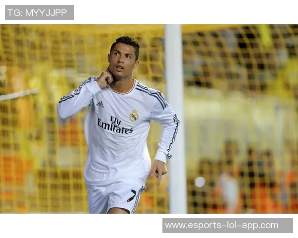 足球巨星崛起之路:从青涩少年到世界顶级球员的奋斗历程 足球巨星崛起之路:从青涩少年到世界顶级球员的奋斗历程